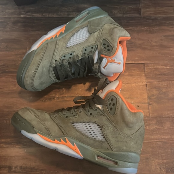 Air Jordan 5 Retro Olive Preowned size 3.5Y - Picture 12 of 12